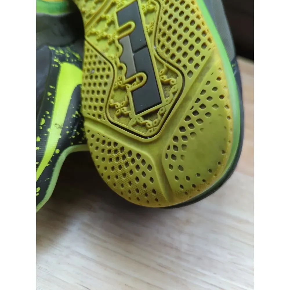 Size 11 - Nike Max LeBron 11 Low Dunkman 642848-200